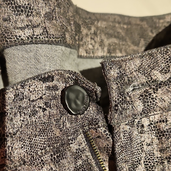 Black Orchid Gray Patterned Pants - Picture 5 of 6